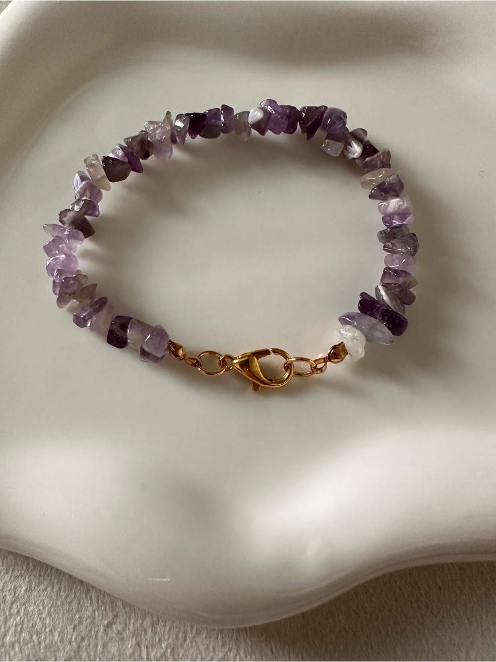 Hand Crafted Purple Amethyst Chip Bracelet with Gold Tone Clasp